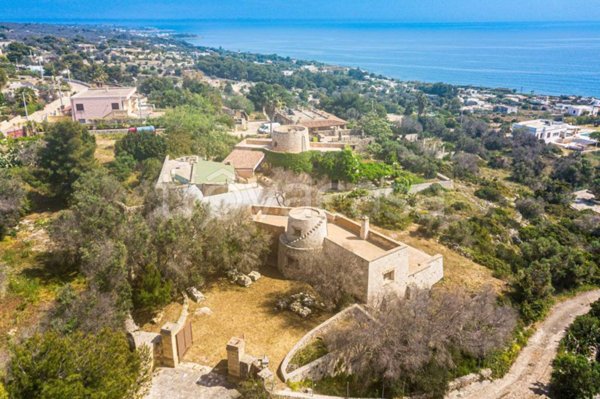 casa indipendente in vendita a Morciano di Leuca