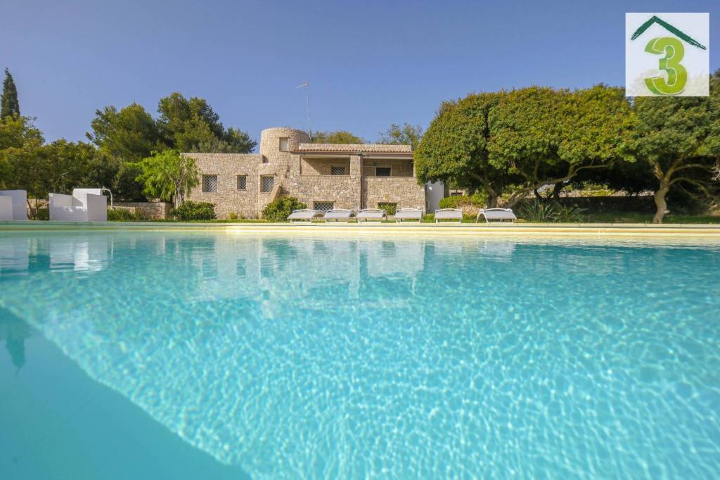 casa indipendente in vendita a Morciano di Leuca