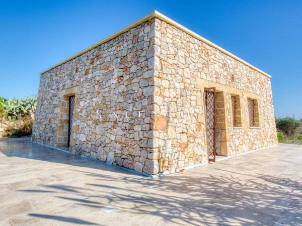 casa indipendente in vendita a Morciano di Leuca