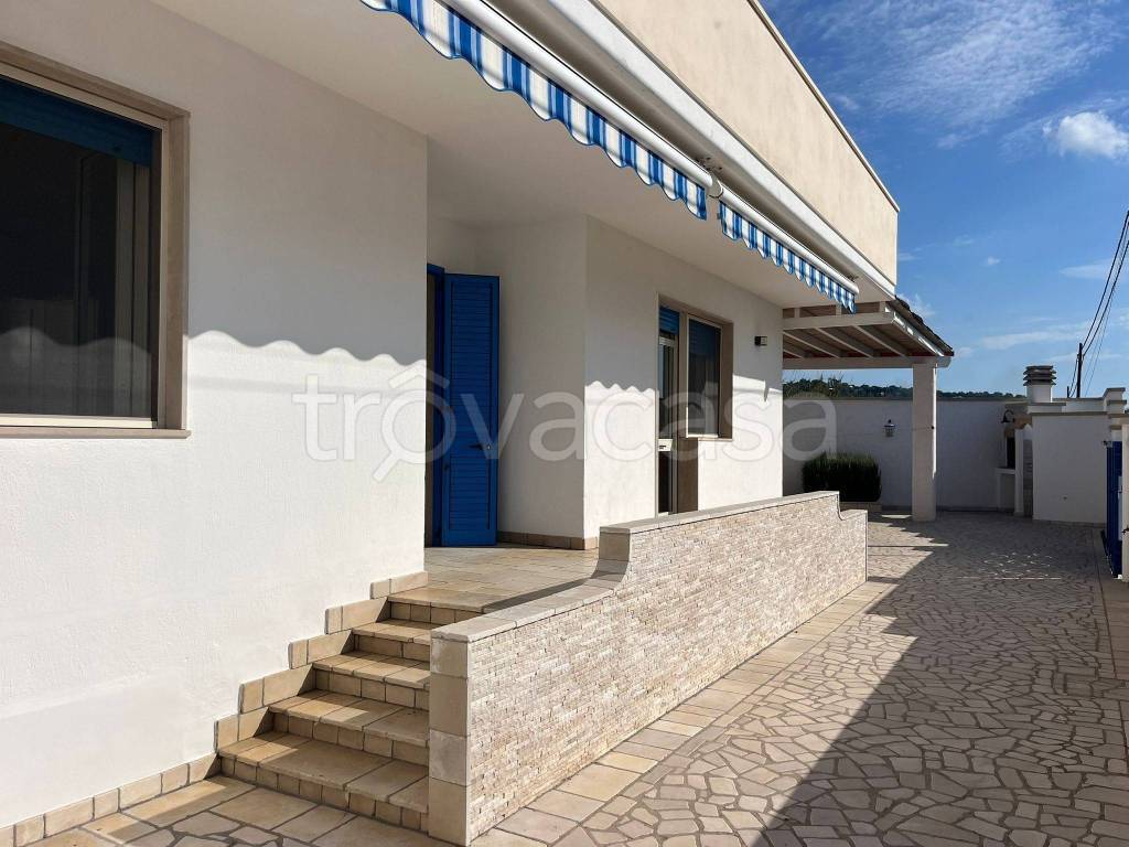 casa indipendente in vendita a Morciano di Leuca