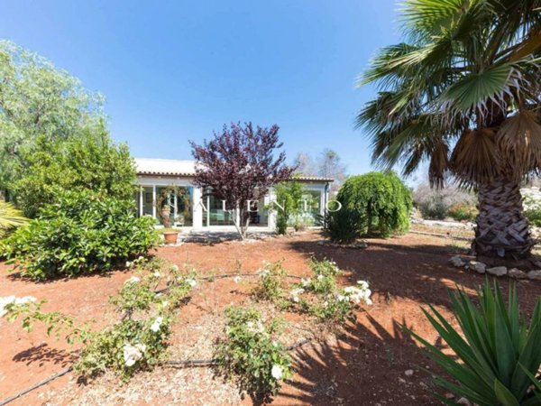 casa indipendente in vendita a Morciano di Leuca