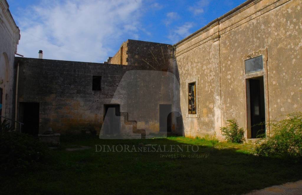 casa indipendente in vendita a Morciano di Leuca
