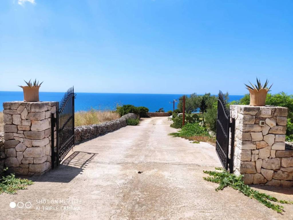 casa indipendente in vendita a Morciano di Leuca