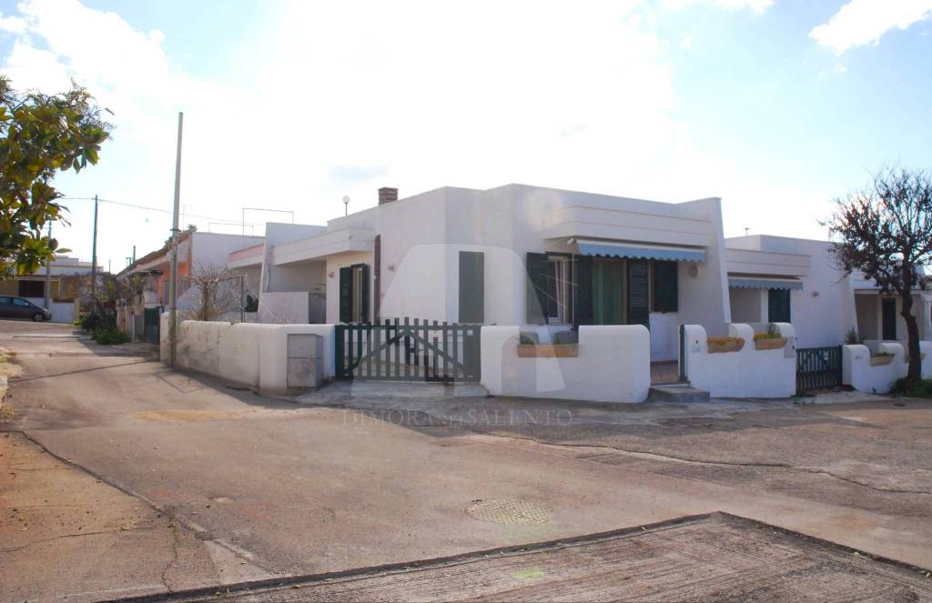 casa indipendente in vendita a Morciano di Leuca
