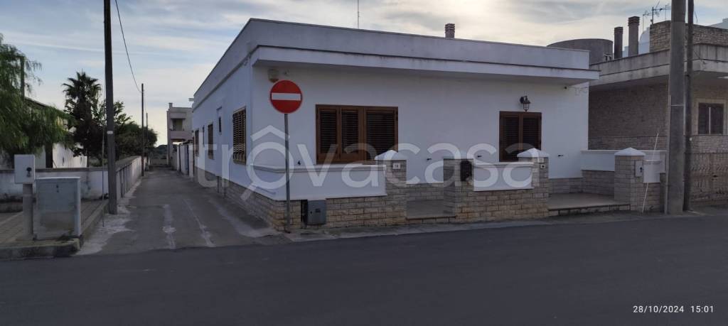 casa indipendente in vendita a Morciano di Leuca in zona Marina di Torre Vado