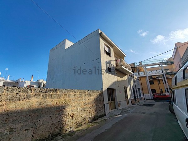 casa indipendente in vendita a Morciano di Leuca