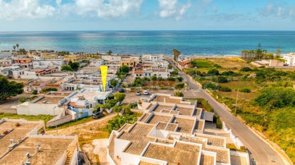 casa indipendente in vendita a Morciano di Leuca
