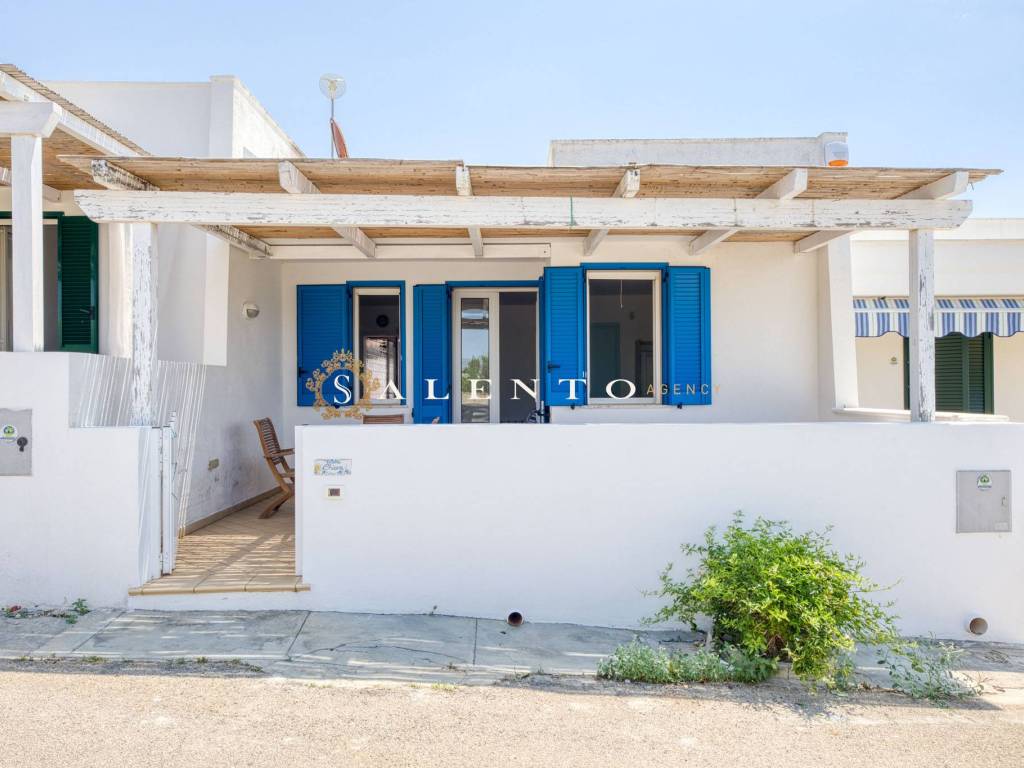 casa indipendente in vendita a Morciano di Leuca