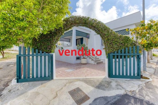casa indipendente in vendita a Morciano di Leuca