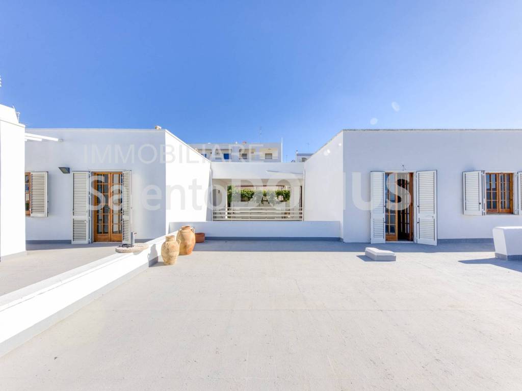 casa indipendente in vendita a Morciano di Leuca