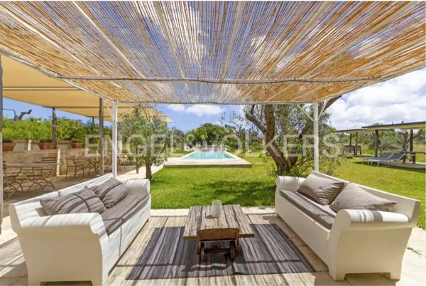 casa indipendente in vendita a Morciano di Leuca