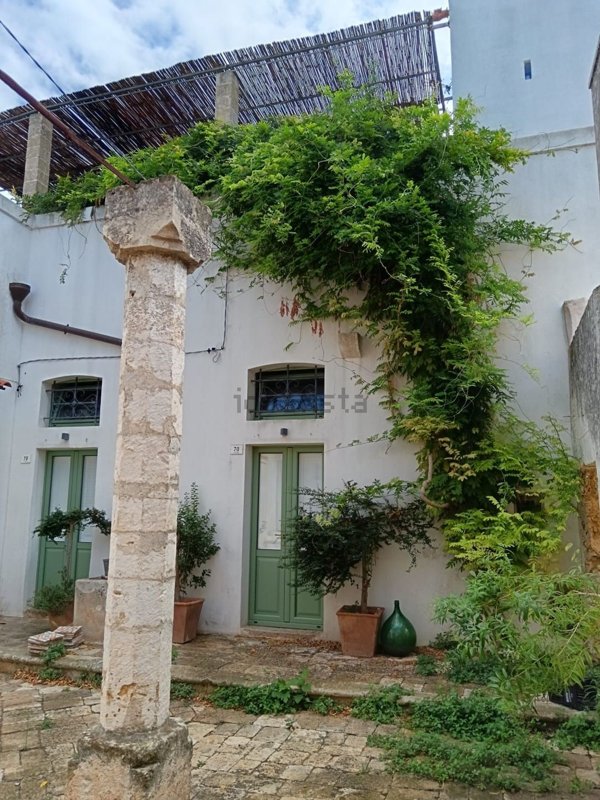 esavano in vendita a Morciano di Leuca