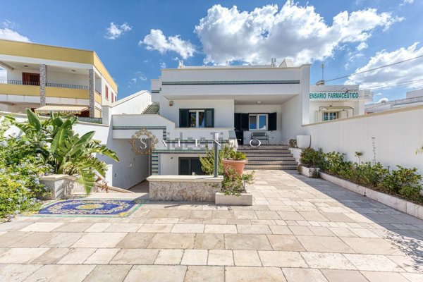casa indipendente in vendita a Morciano di Leuca in zona Marina di Torre Vado