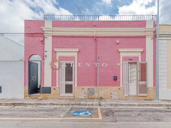 casa indipendente in vendita a Morciano di Leuca