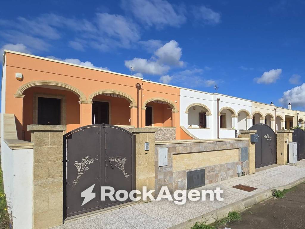 casa indipendente in vendita a Morciano di Leuca