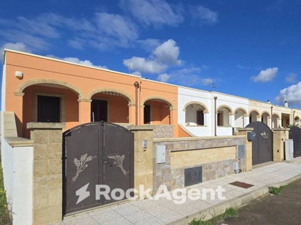 casa indipendente in vendita a Morciano di Leuca