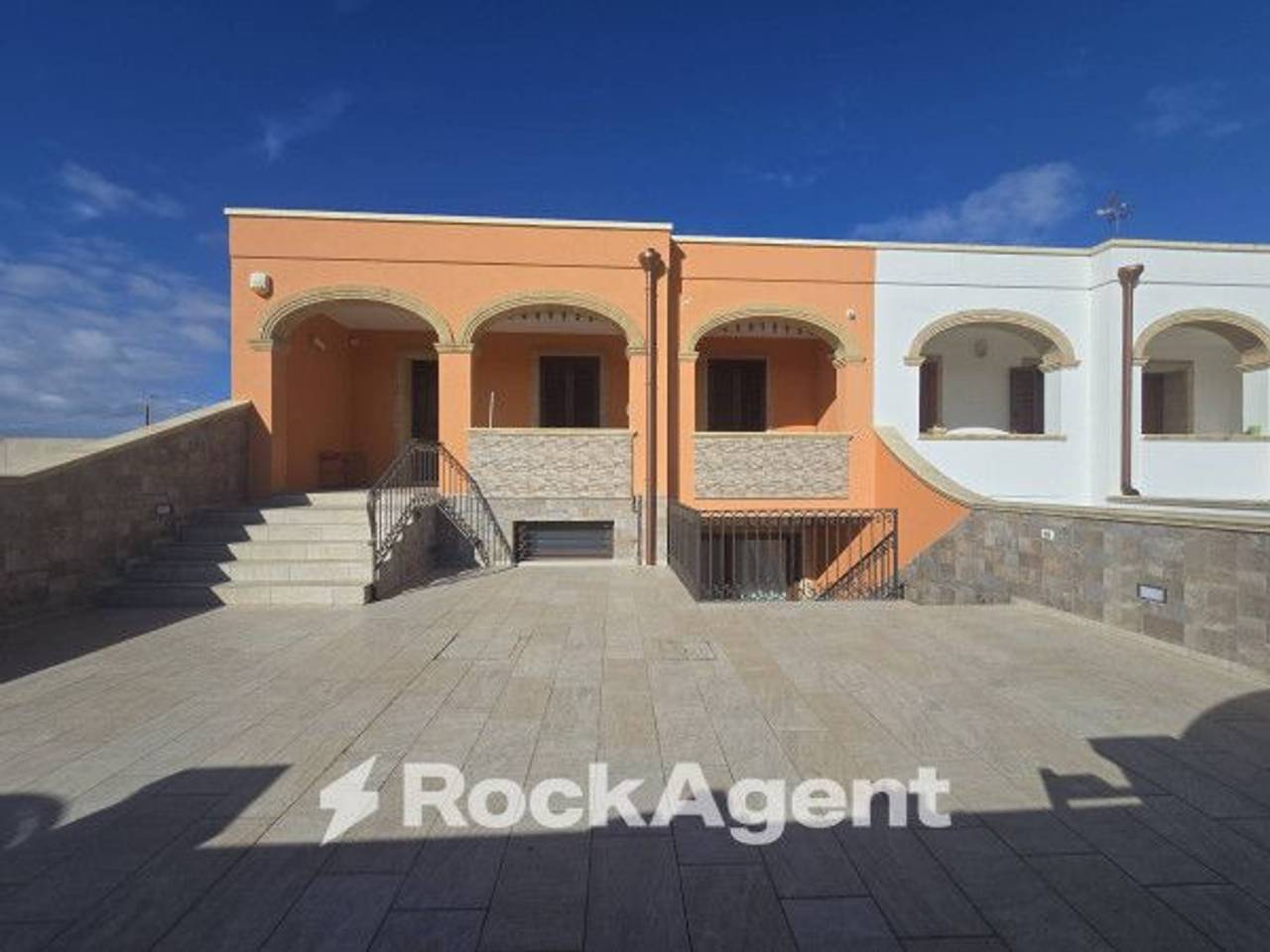 casa indipendente in vendita a Morciano di Leuca