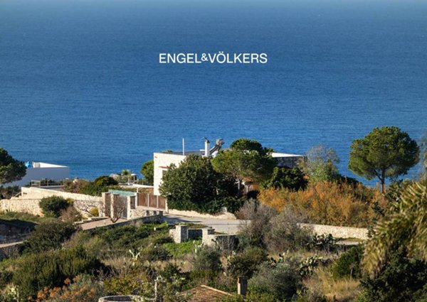 casa indipendente in vendita a Morciano di Leuca in zona Marina di Torre Vado