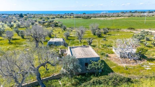 casa indipendente in vendita a Morciano di Leuca