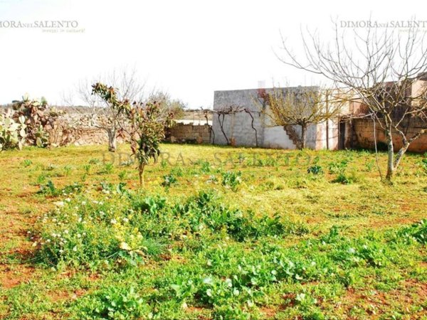 casa indipendente in vendita a Morciano di Leuca
