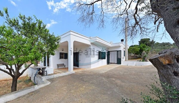 casa indipendente in vendita a Morciano di Leuca