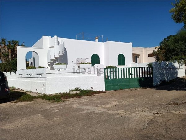 casa indipendente in vendita a Morciano di Leuca