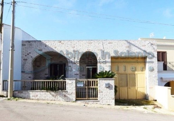 casa indipendente in vendita a Morciano di Leuca