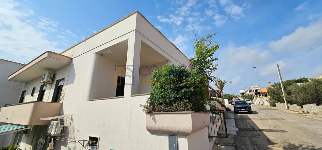 casa indipendente in vendita a Morciano di Leuca in zona Marina di Torre Vado