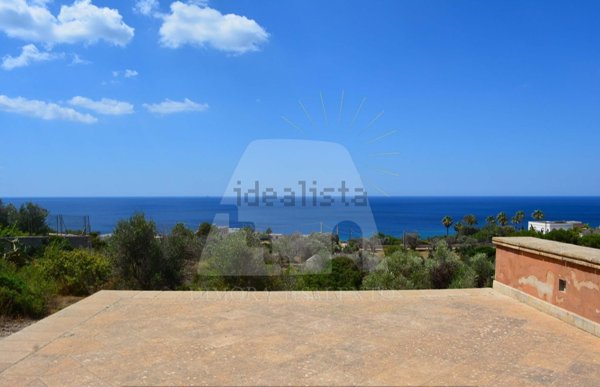 casa indipendente in vendita a Morciano di Leuca