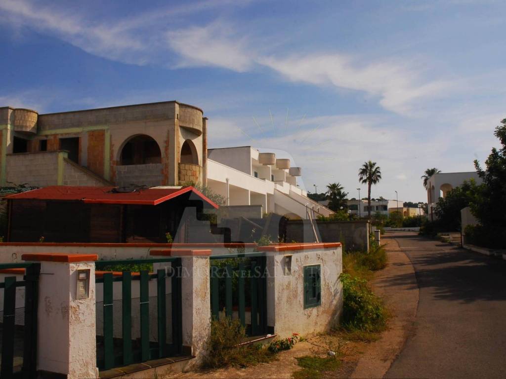 casa indipendente in vendita a Morciano di Leuca