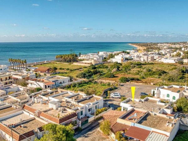 casa indipendente in vendita a Morciano di Leuca