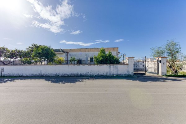 casa indipendente in vendita a Morciano di Leuca