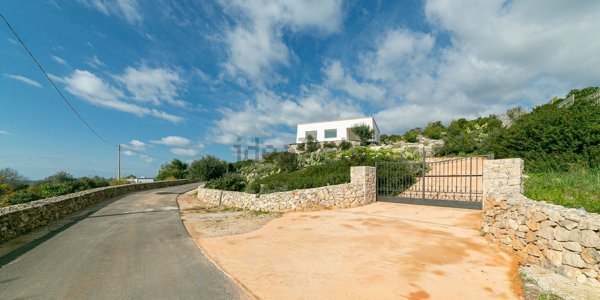 casa indipendente in vendita a Morciano di Leuca in zona Marina di Torre Vado