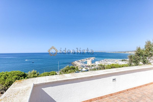 casa indipendente in vendita a Morciano di Leuca in zona Marina di Torre Vado
