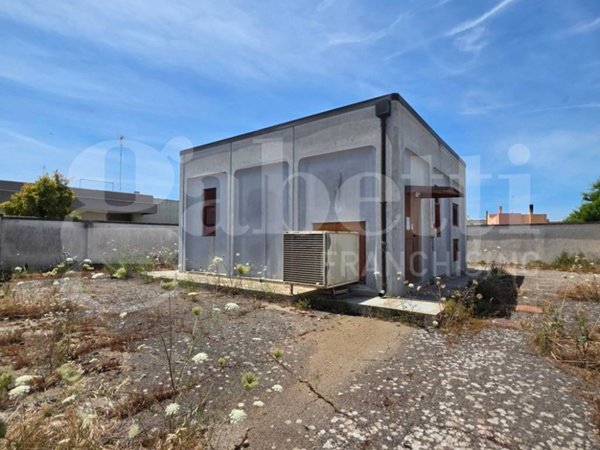 intera palazzina in vendita a Morciano di Leuca in zona Barbarano del Capo