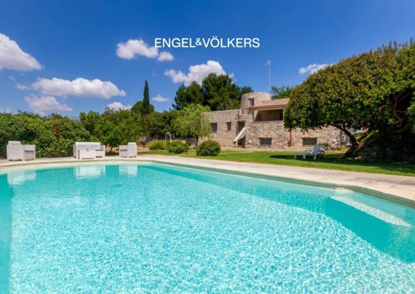 casa indipendente in vendita a Morciano di Leuca