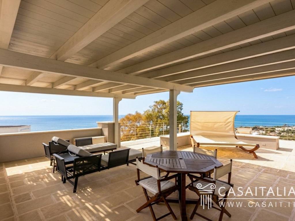 casa indipendente in vendita a Morciano di Leuca in zona Marina di Torre Vado