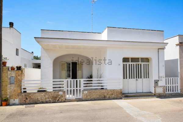 casa indipendente in vendita a Morciano di Leuca