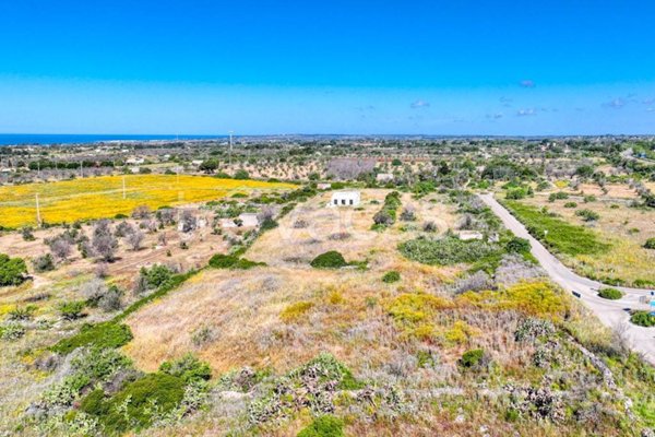 casa indipendente in vendita a Morciano di Leuca in zona Marina di Torre Vado