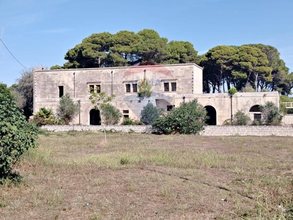 casale in vendita a Muro Leccese