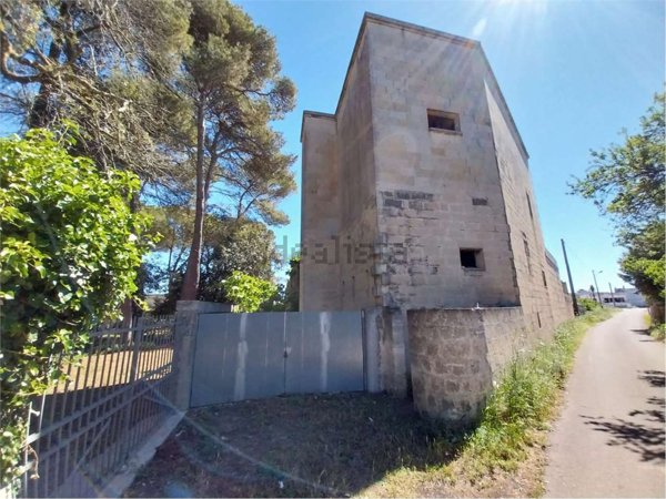 casale in vendita a Muro Leccese
