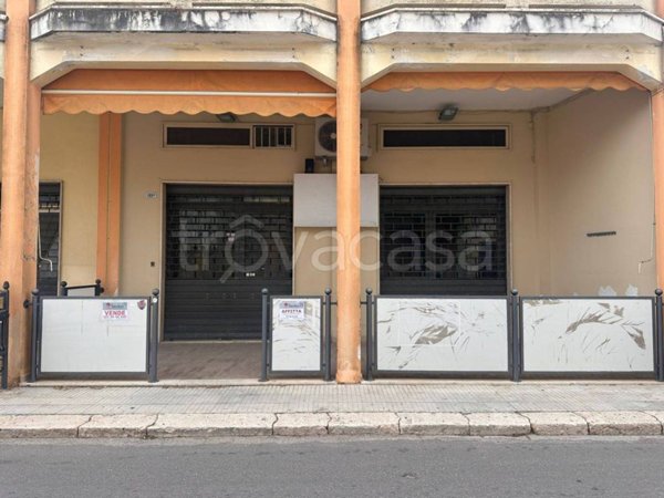 negozio in vendita a Muro Leccese