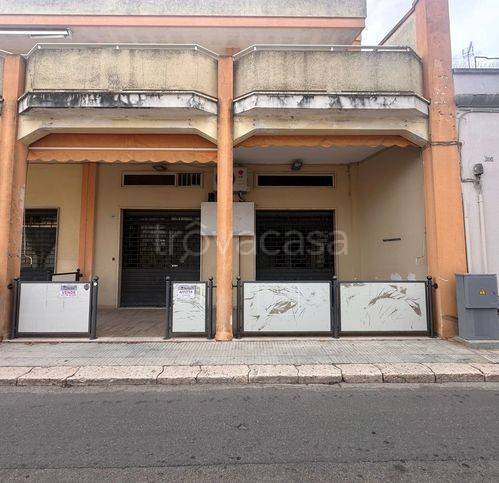 negozio in vendita a Muro Leccese