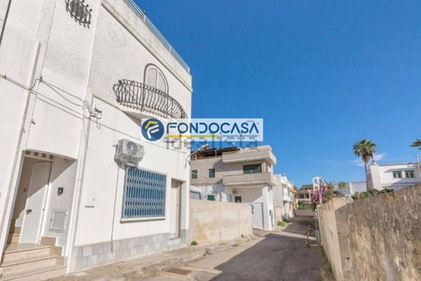 casa indipendente in vendita a Nardò in zona Santa Maria al Bagno