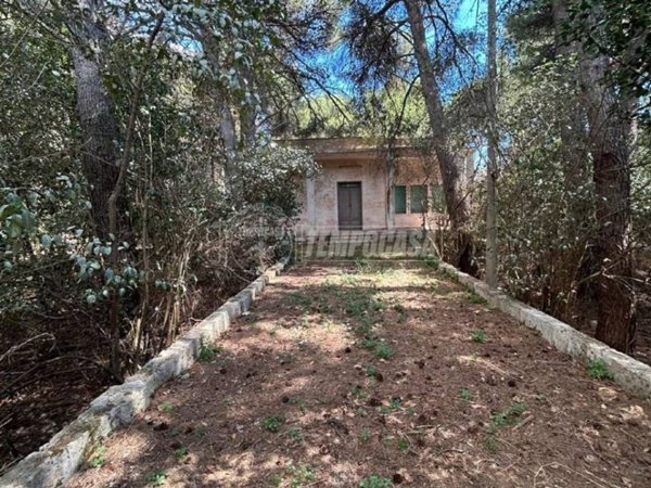 casa indipendente in vendita a Nardò in zona Santa Caterina