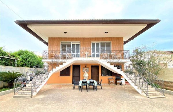 casa indipendente in vendita a Nardò in zona Santa Maria al Bagno