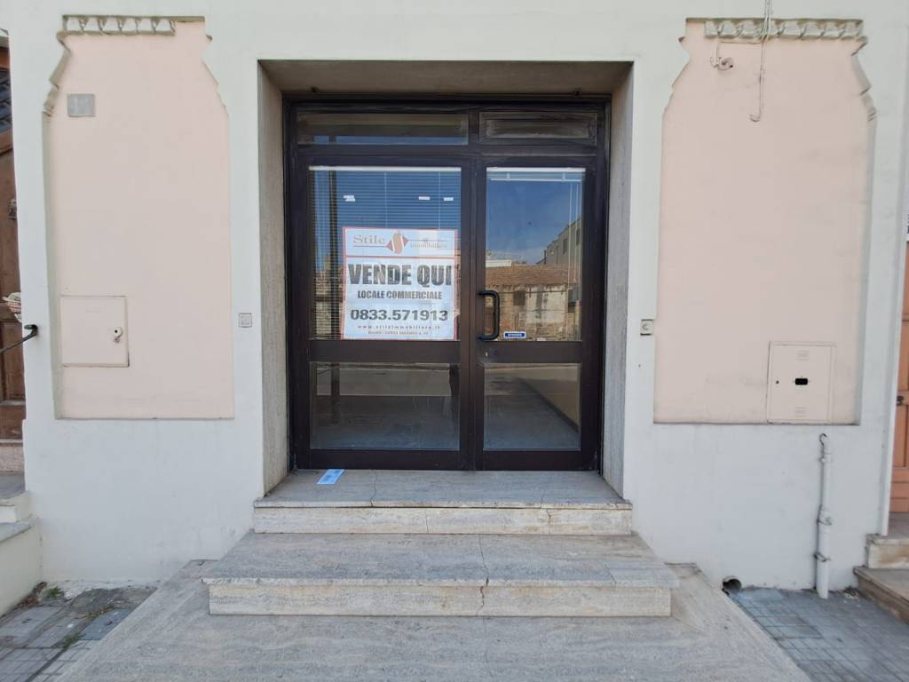negozio in vendita a Nardò