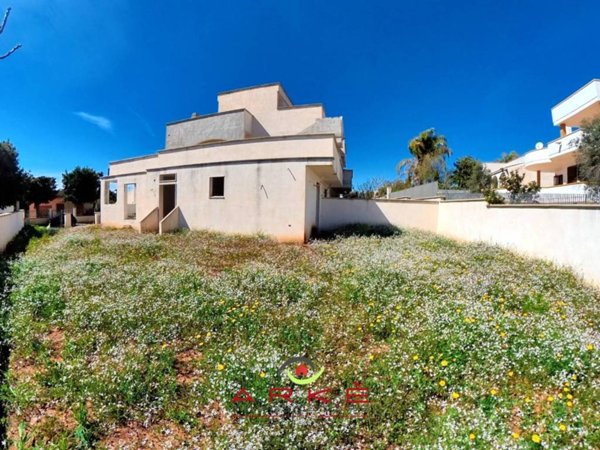 casa indipendente in vendita a Nardò in zona Santa Maria al Bagno