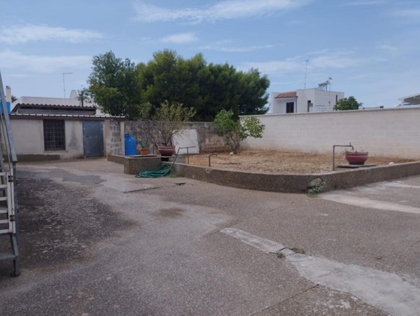 casa indipendente in vendita a Nardò in zona Santa Maria al Bagno