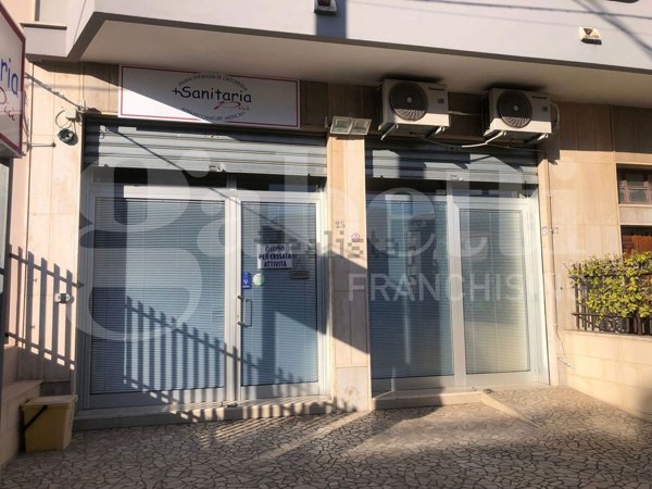 locale commerciale in vendita a Nardò